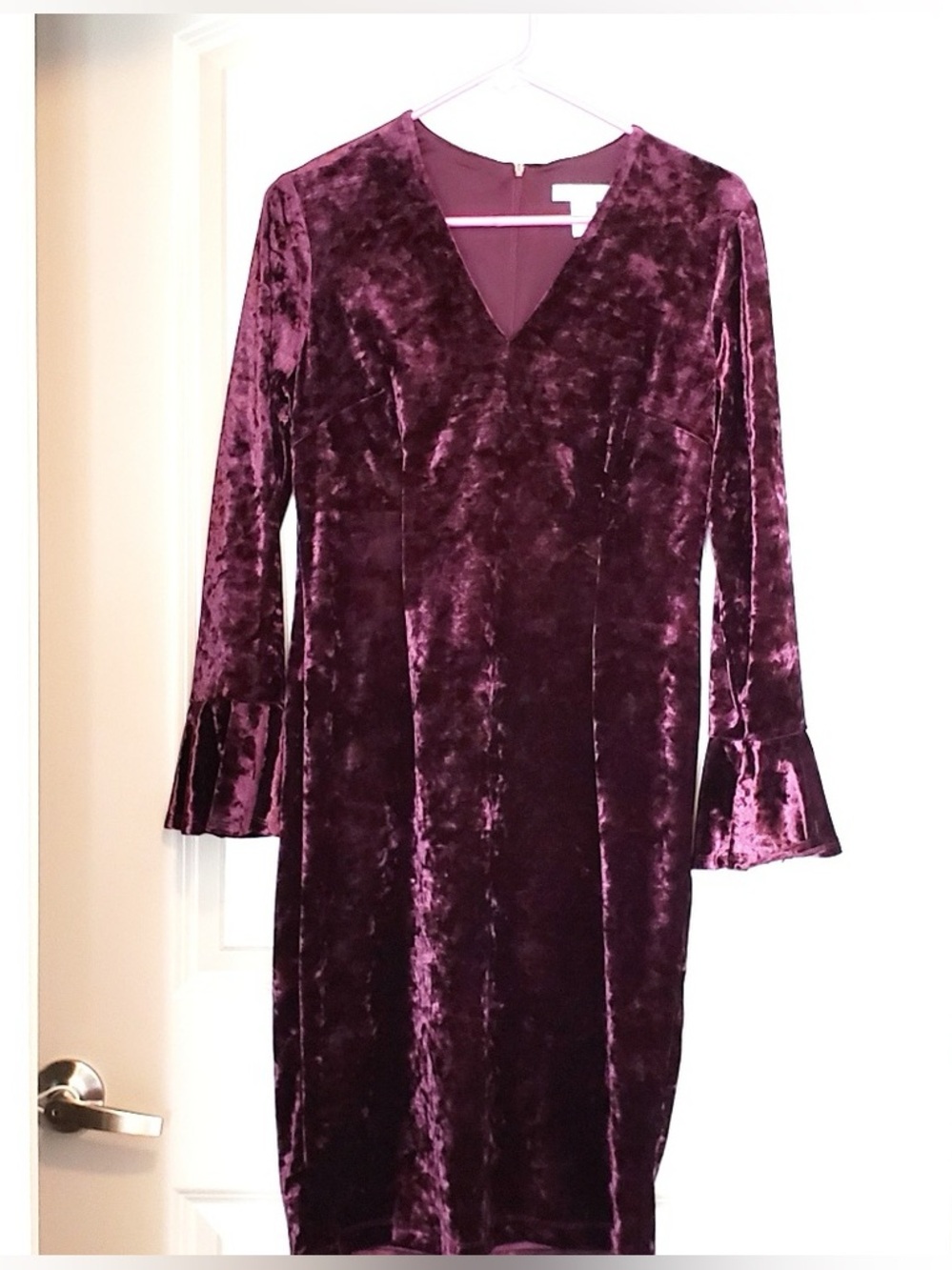 London Times Plum Velvet V-Neck Bell Sleeve Dress, size 14